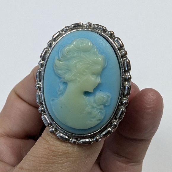VTG CHUNKY CAMEO RING - Picture 3 of 6
